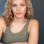 Lauren Viau
