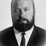 Леонид Плешаков