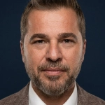 Engin Altan Düzyatan