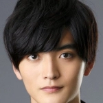 山本涼介
